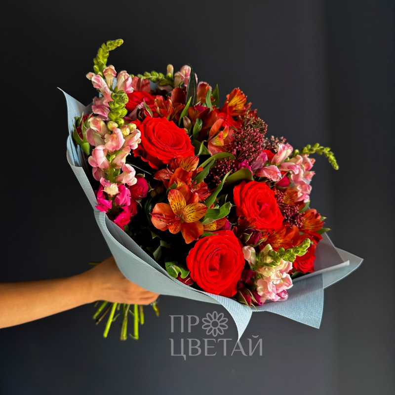 Сборный букет с орхидеей «Ноктюрн»