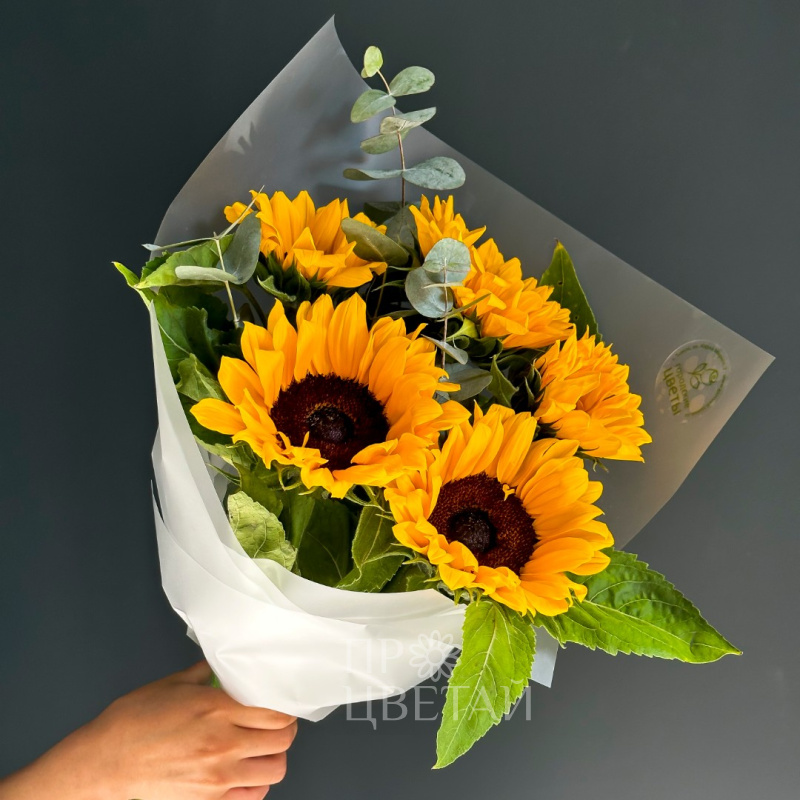 Букет из подсолнухов «Яркое воспоминание»