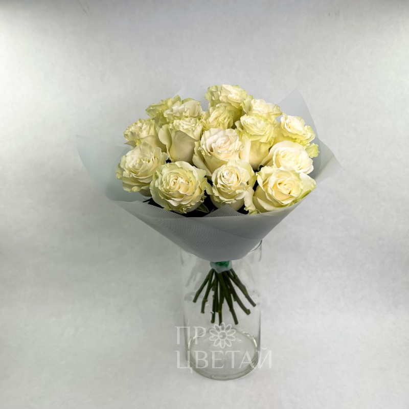 Букет из 15 роз «Лаконичность»