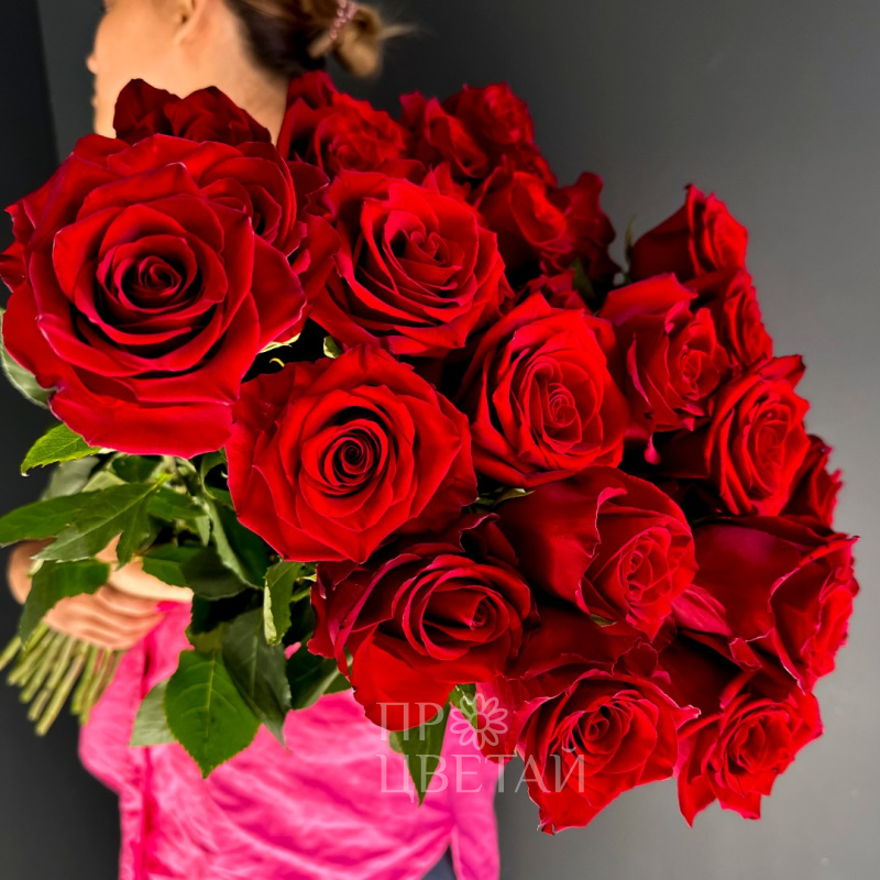 Монобукет из 25 роз «Праздник»