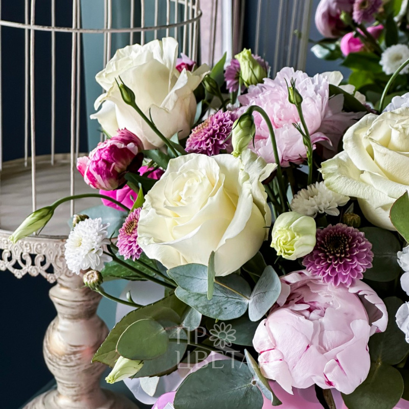 Композиция с пионами «Гармония» 1