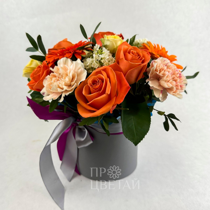 Композиция с гвоздикой «Бархат»