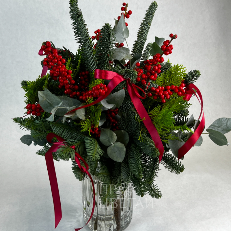 Композиция из ели «Время чудес»