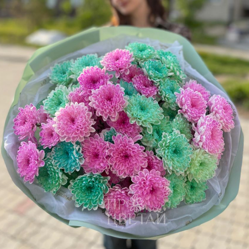 Моно-букет из цветных хризантем