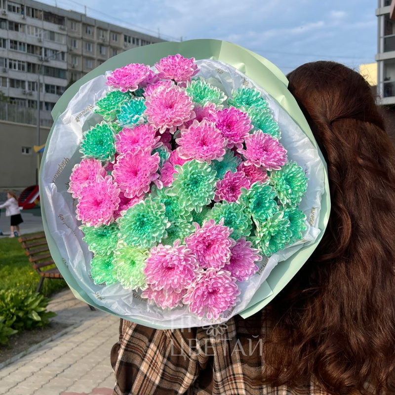 Моно-букет из цветных хризантем 3