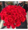 Моно-букет из 51 алой розы