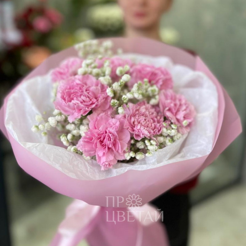 Сборный букет с гипсофилой «Нежная весна»