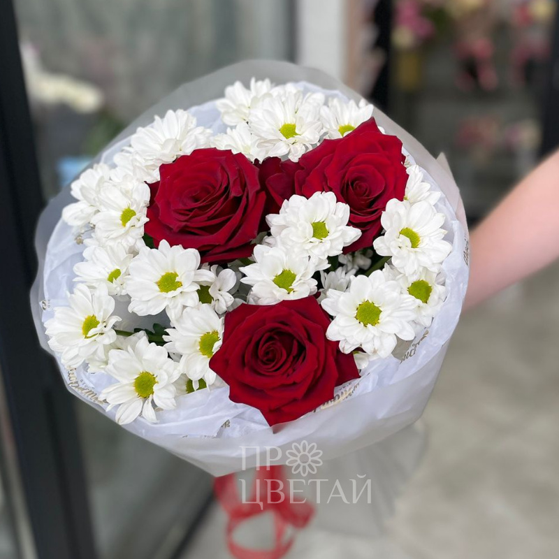Букет из роз и ромашек 1