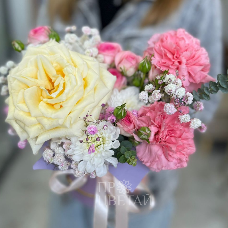 Милый стаканчик с пионовидной розой 1