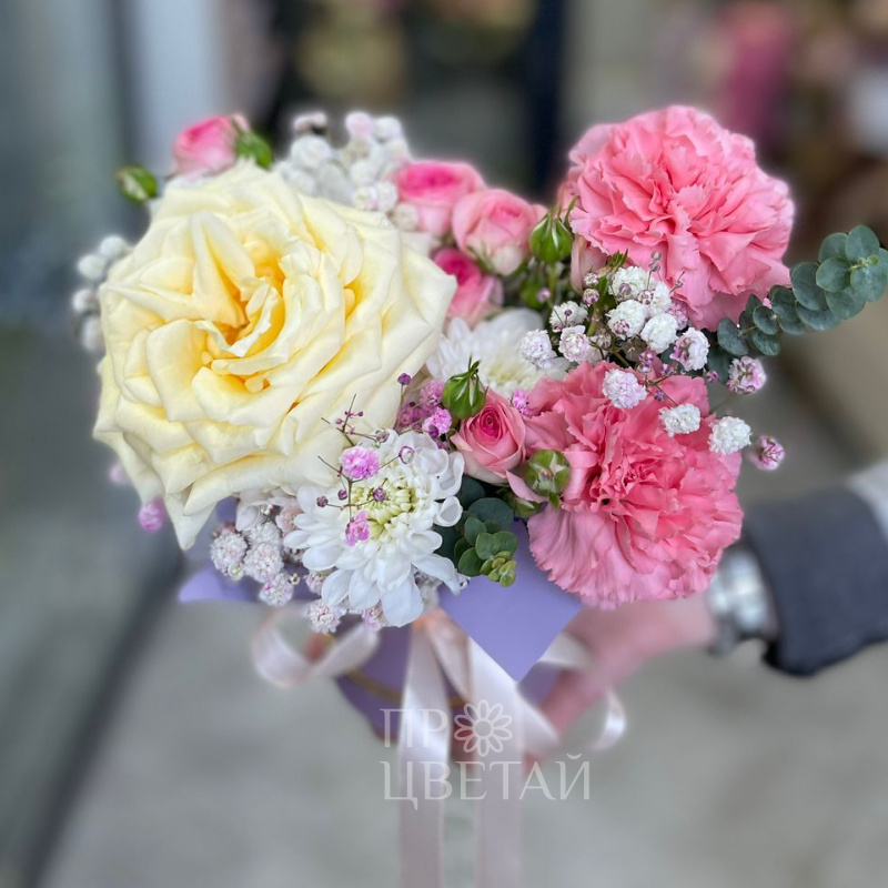 Милый стаканчик с пионовидной розой