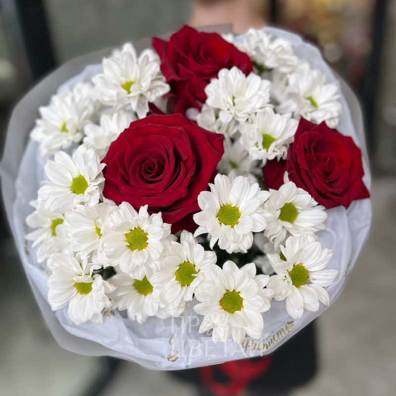 Летний букет с ромашками 