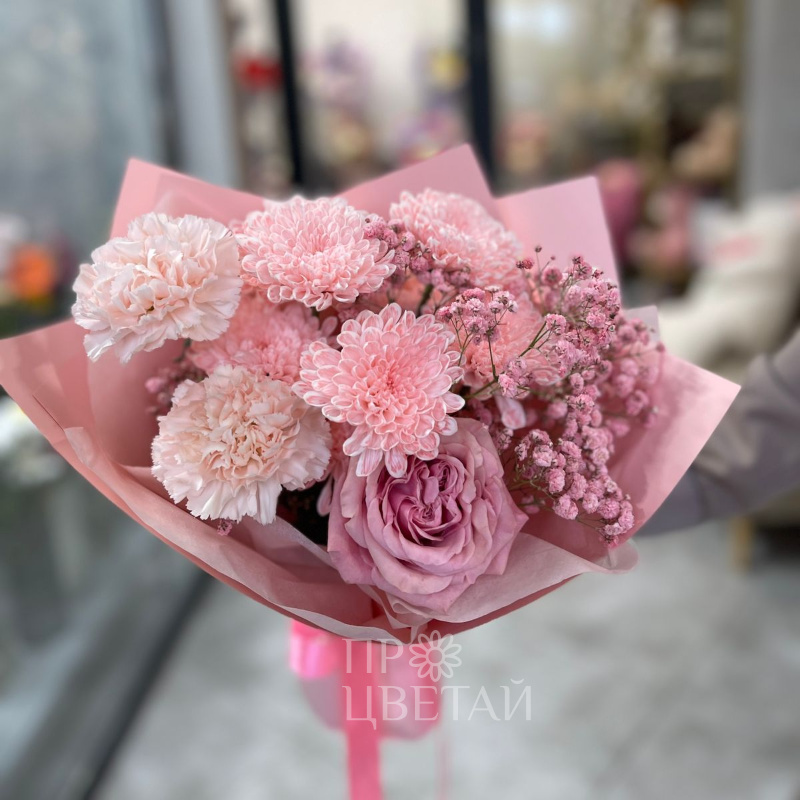 Букет с гипсофилой «Розовый миг»