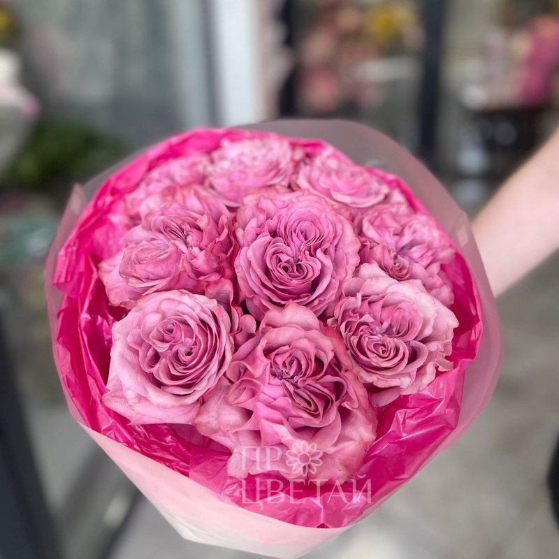 Моно из пионовидных роз Кантри 2